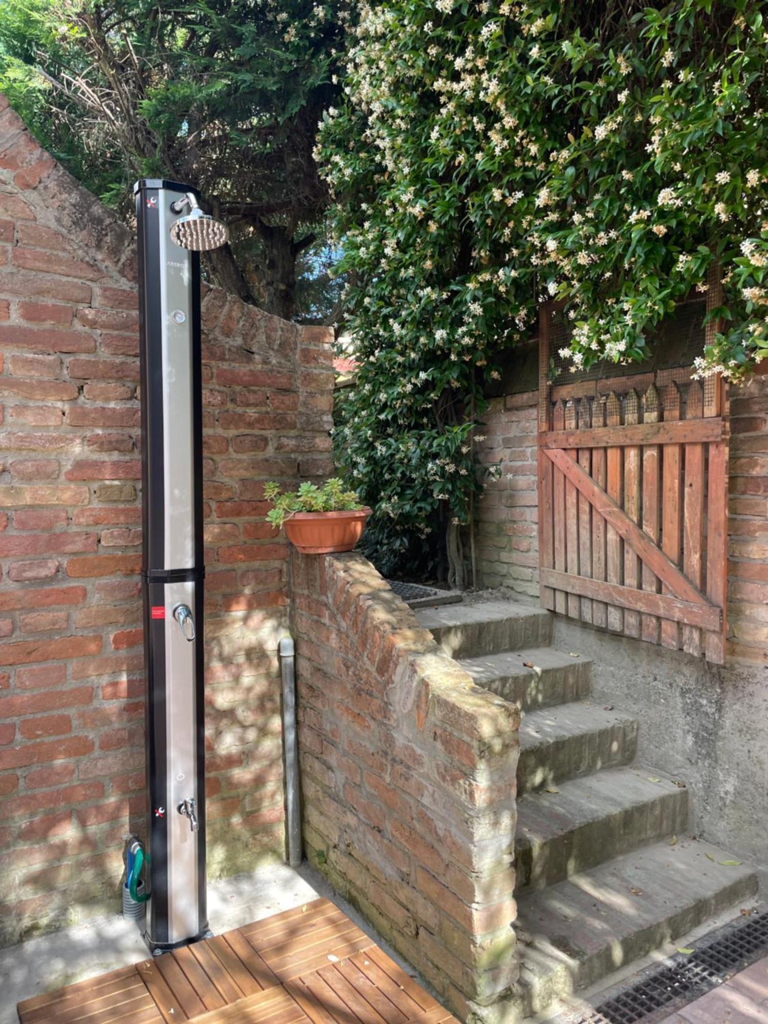 Casa Matilde Piano Terra 100Mq Con Parking E Piscina Leilighet Ferrara Eksteriør bilde
